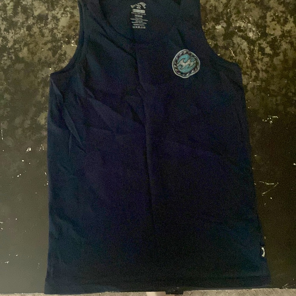 Boy’s billabong sleeveless t-shirt.  Great condition.